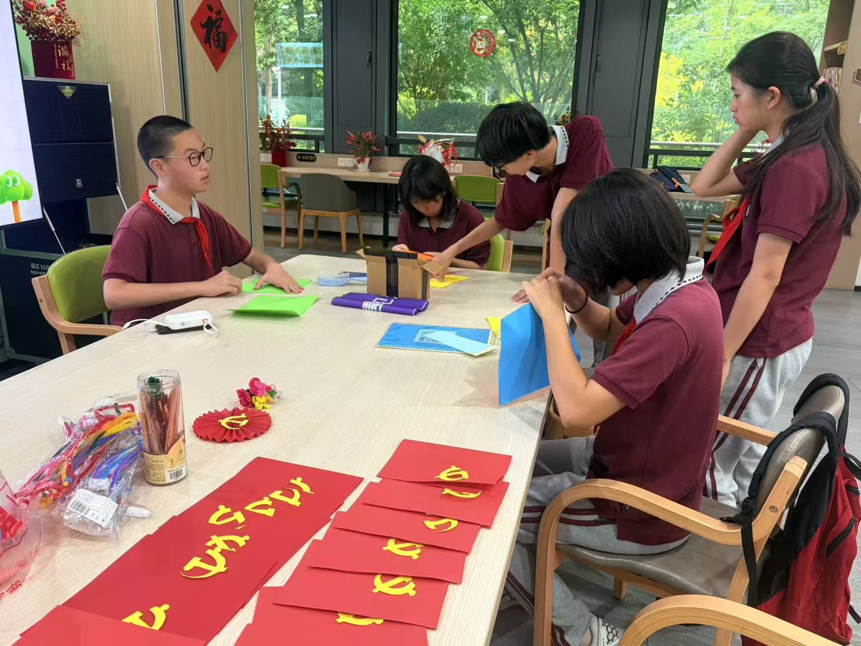 从“学子”到“公益守护者”，一场关于耐心与担当的成长奔赴