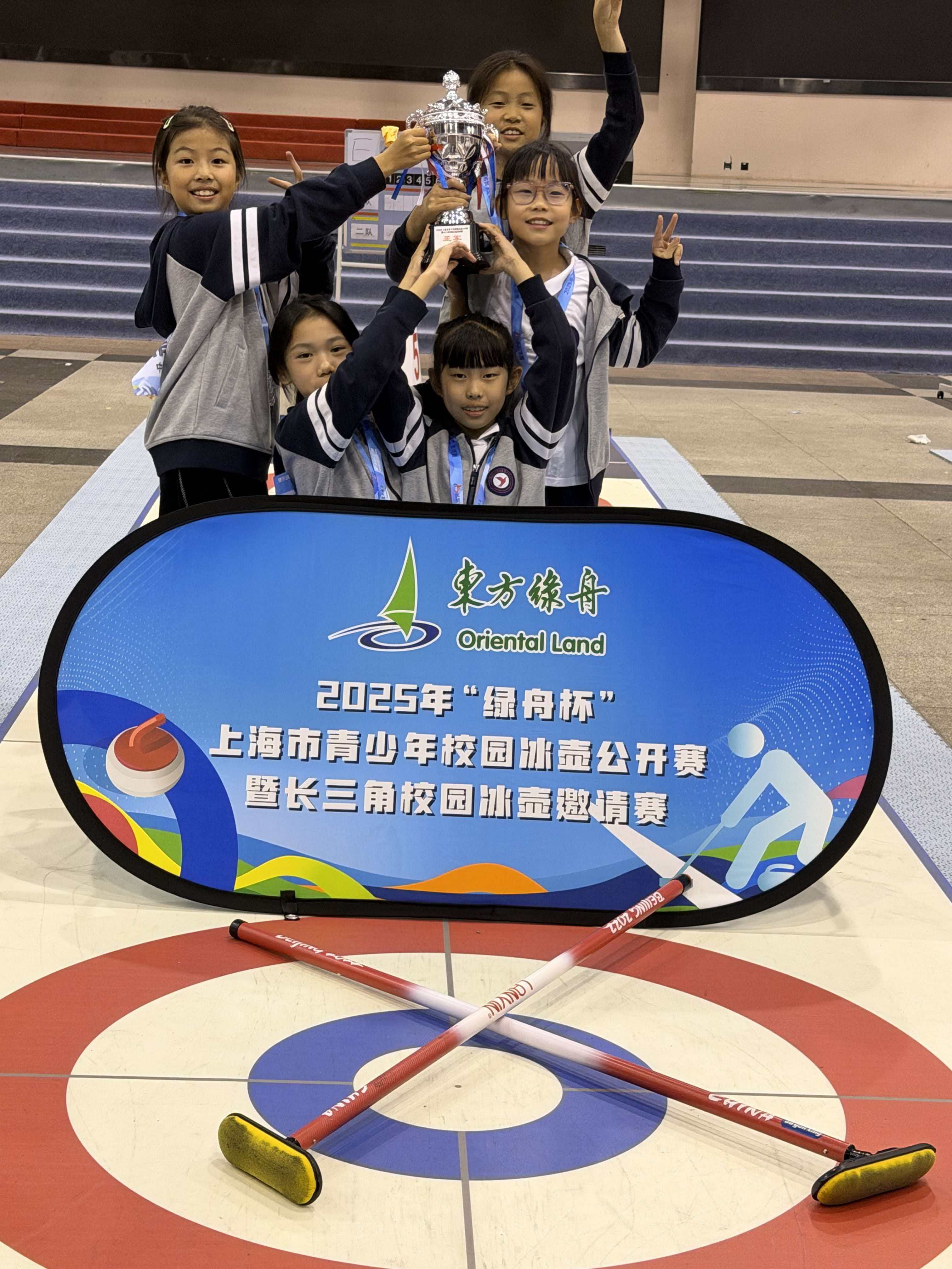 一片冰心在玉壶 万千梦想聚华四——华四小学部在多项赛事取得优异成绩